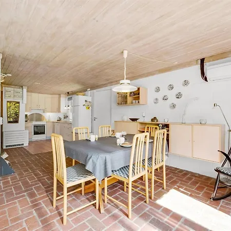 Mirva - 800m To The Fjord By Interhome בית נופש רינגקובינג