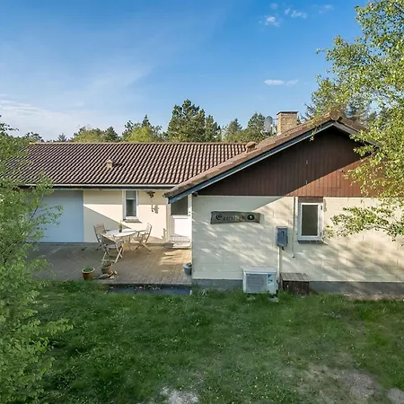 Mirva - 800m To The Fjord By Interhome